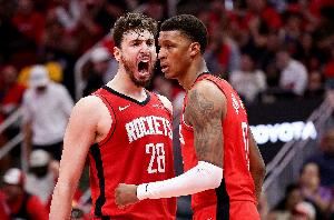 小贾巴里：我感觉自己投篮能力有所提升 我和申京都取得巨大进步