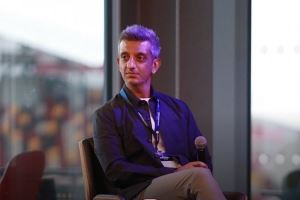 挖角对手！BBC：曼联将邀请布伦特福德首席运营官马内克任职