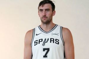 高效！科内特6投6中&5罚4中攻下16分7板1助1断